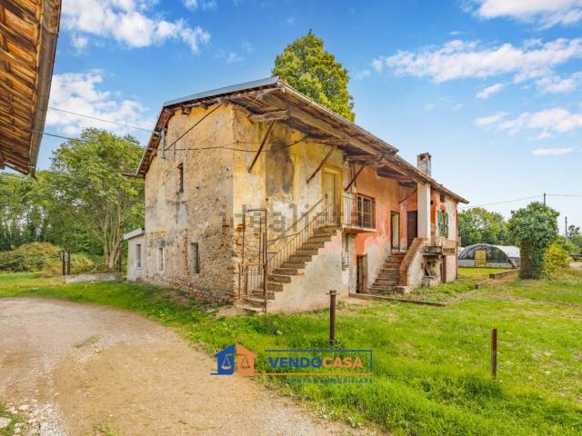 Rustico in vendita a Spinetta, Cuneo