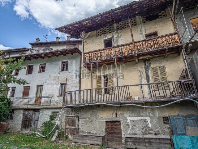 Rustico in vendita a Aymavilles, Aosta