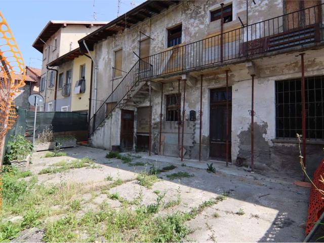 Rustico in vendita a Monello, Binago
