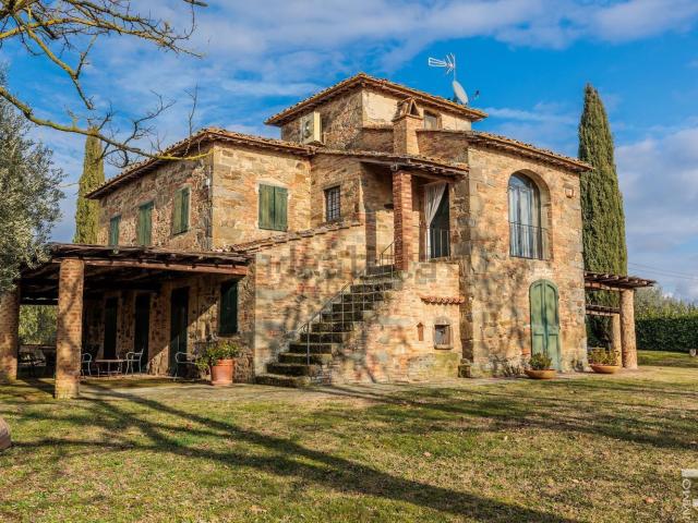 Rustico in vendita a Farneta, Cortona