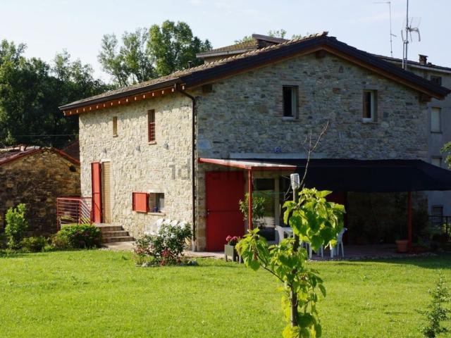 Rustico in vendita a Vernasca, Reggio Emilia