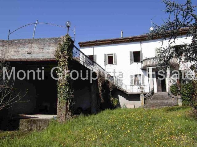 Rustico in vendita a Maranzana, Asti