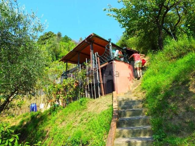 Rustico in vendita a Pozzuolo, Lerici
