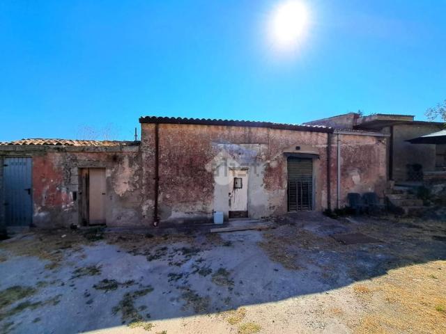 Rustico in vendita a Caniga, Cala Di Volpe