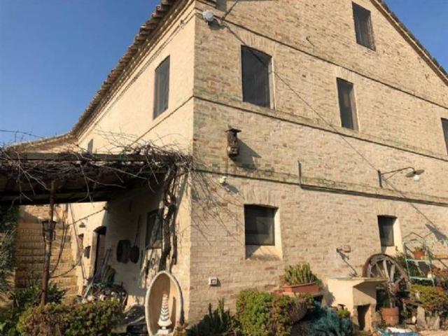 Rustico in vendita a Marche, Macerata