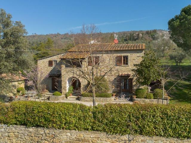 Rustico in vendita a Cortona, Toscana