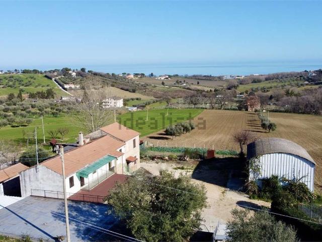 Rustico in vendita a Marche, Macerata