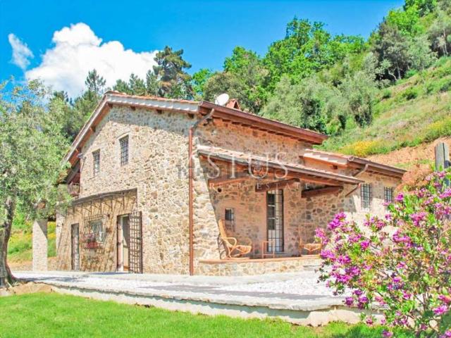 Rustico in vendita a Unione dei comuni Media Valle del Serchio, Pescaglia