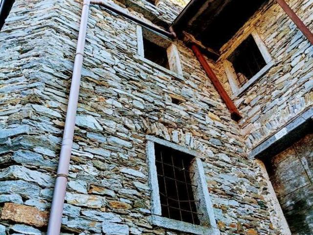 Rustico in vendita a Coimo, Druogno