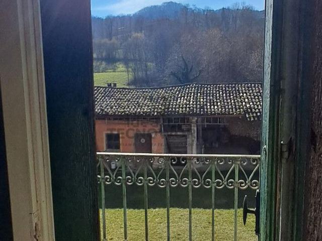 Rustico in vendita a San Vito Di Leguzzano, Veneto