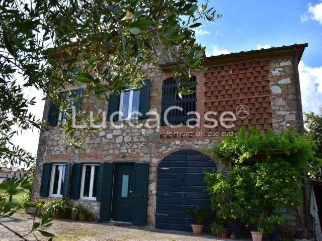 Rustico in vendita a Lammari, Capannori