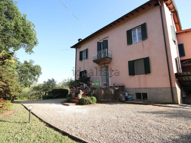 Rustico in vendita a Ponte San Pietro, Bagni Di Lucca Ponte