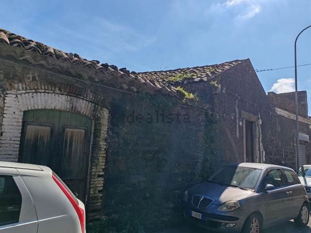 Rustico in vendita a Belpasso, Sicilia