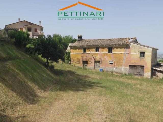 Rustico in vendita a Marche, Macerata