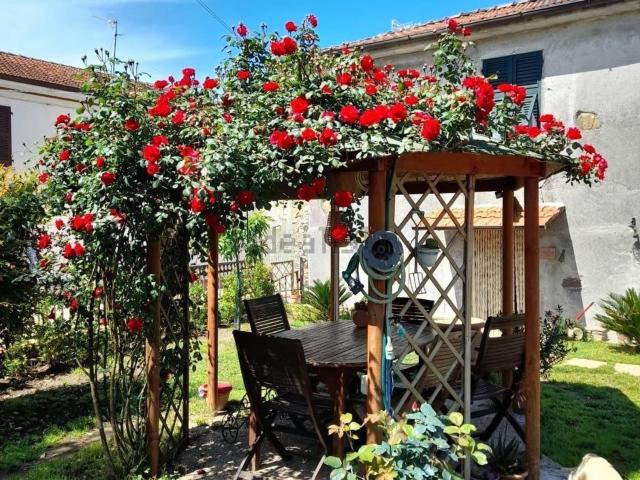Rustico in vendita a Cerreta, Castelnuovo Magra