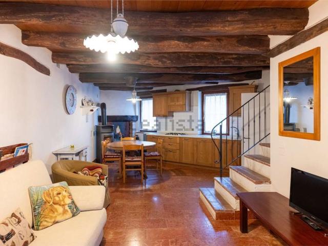 Rustico in vendita a Tarzo, Veneto