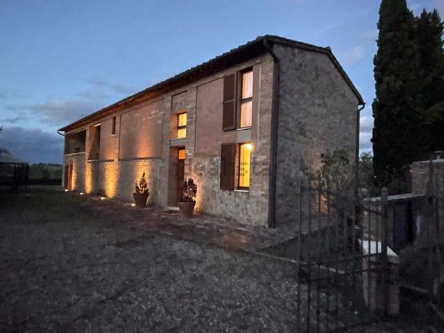 Rustico in vendita a Coroncina, Siena