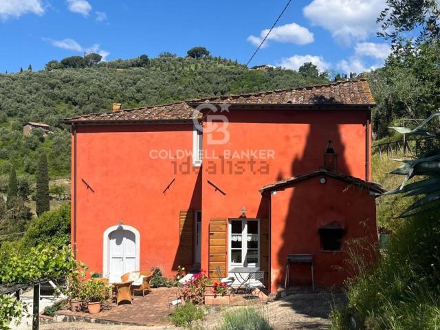 Rustico in vendita a Massarosa, Toscana