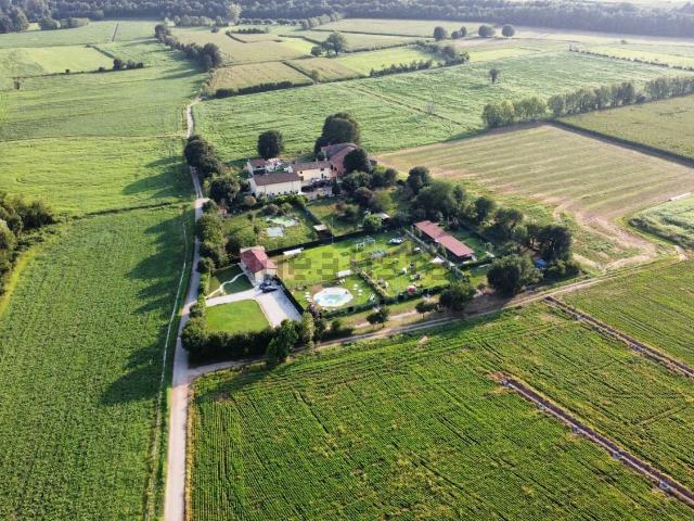 Rustico in vendita a Volta Mantovana, Lombardia