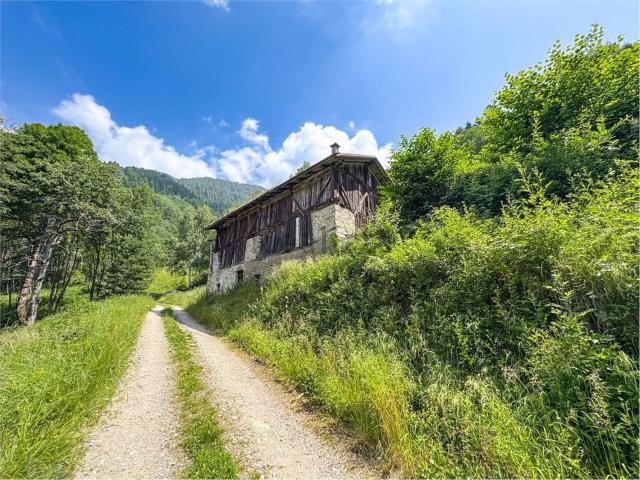 Rustico in vendita a Comunità della Valle di Sole, Malè