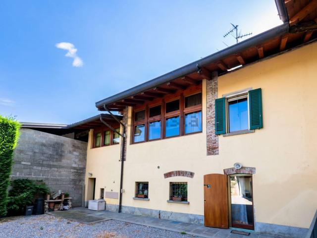 Rustico in vendita a Roncola, Treviolo