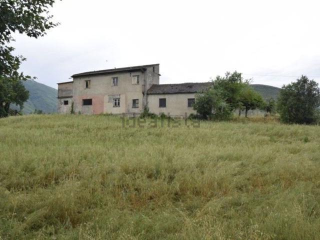 Rustico in vendita a Esperia, Lazio