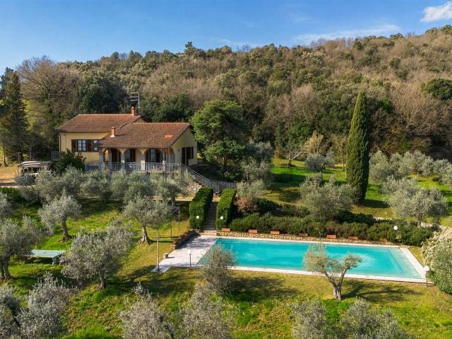 Rustico in vendita a Monte San Savino, Toscana