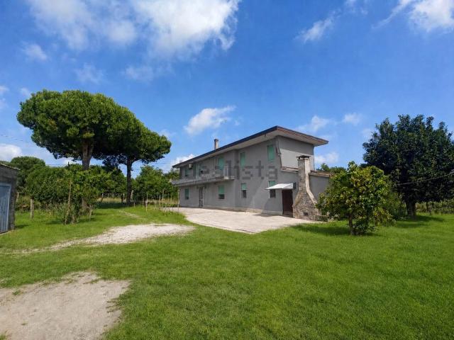 Rustico in vendita a Porto Viro, Veneto