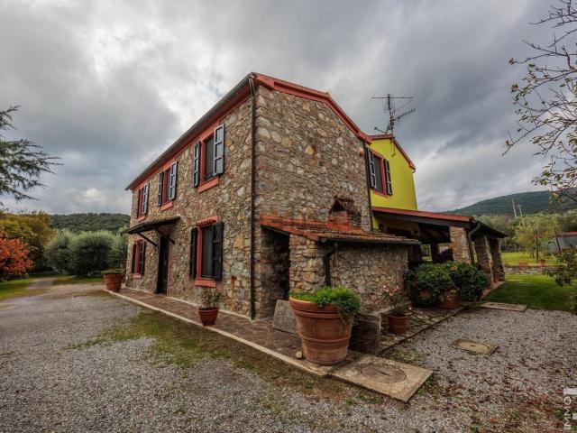 Rustico in vendita a Bivio di Ravi, Bivio Di Ravi