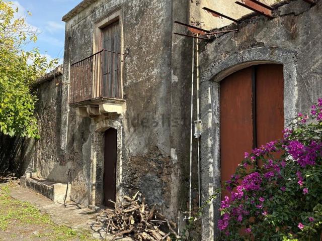 Rustico in vendita a Acireale, Sicilia