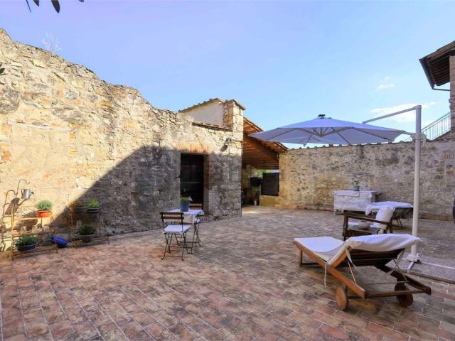 Rustico in vendita a Acquaviva, Monteriggioni