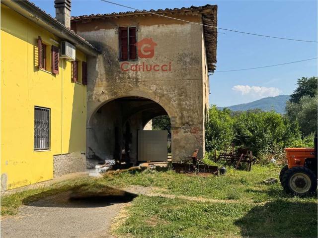 Rustico in vendita a Macchie di San Piero, Uzzano E Castello