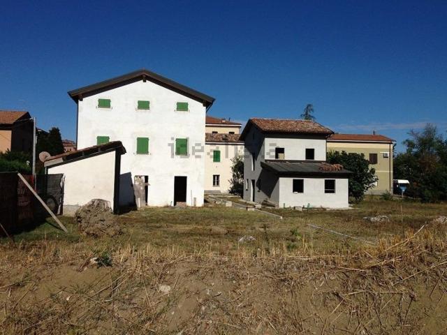 Rustico in vendita a Unione dei comuni del Distretto Ceramico, Formigine