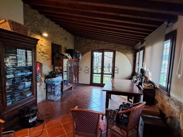 Rustico in vendita a Montecchio, Peccioli