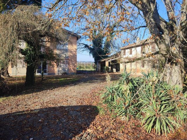 Rustico in vendita a Unione dei comuni della Bassa Romagna, Bagnacavallo
