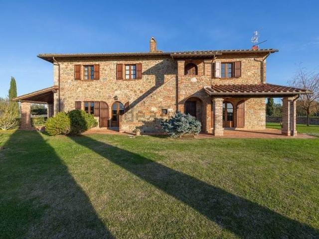 Rustico in vendita a Foiano Della Chiana, Toscana