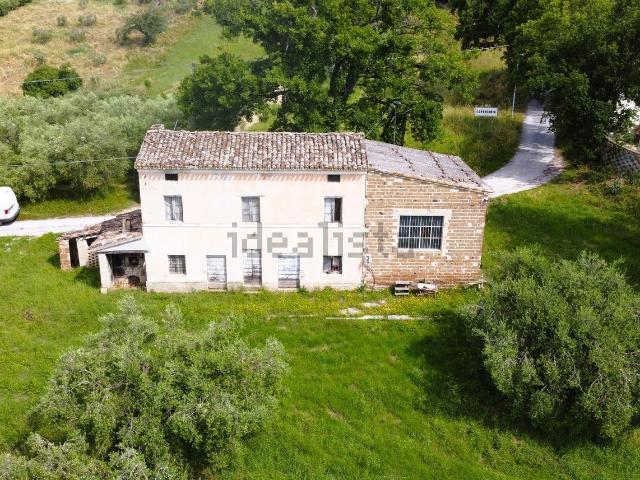 Rustico in vendita a Marche, Macerata