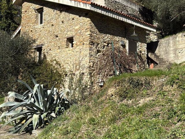 Rustico in vendita a Casanova Lerrone, Liguria