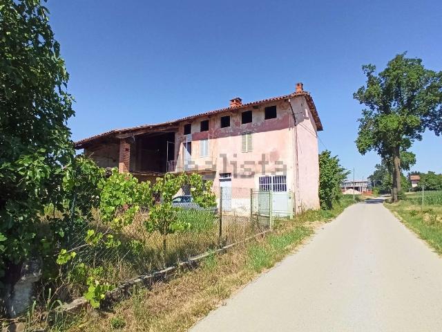 Rustico in vendita a Carrù, Cuneo