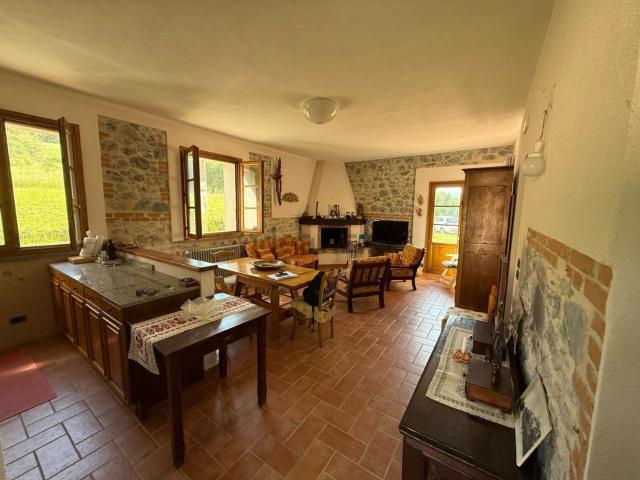 Rustico in vendita a Campagnatico, Toscana