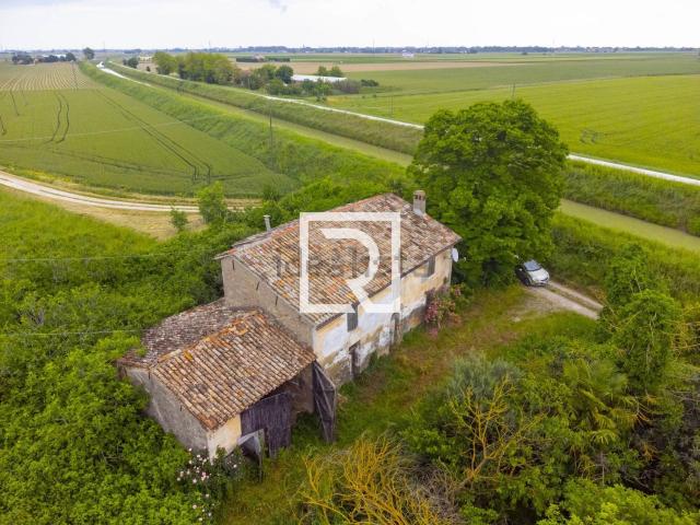 Rustico in vendita a Unione della Romagna Faentina, Faenza