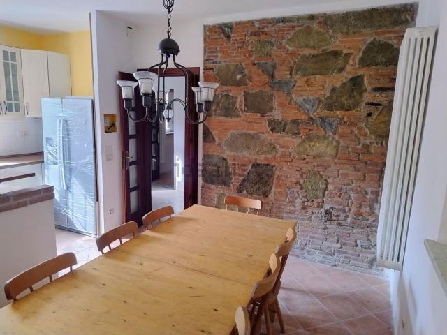 Rustico in vendita a Montuolo, Lucca