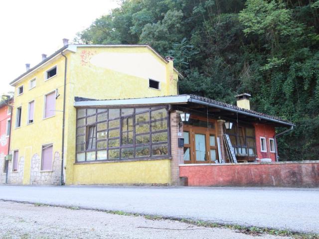 Rustico in vendita a Val Liona, Zovencedo