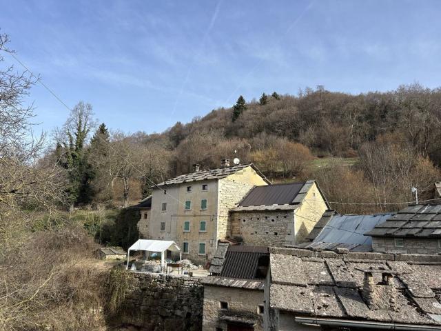 Rustico in vendita a Roverè Veronese, Veneto