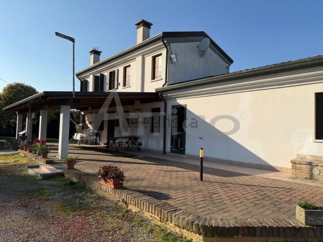 Rustico in vendita a Bosaro, Veneto