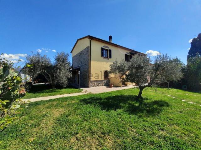 Rustico in vendita a Santa Luce, Toscana
