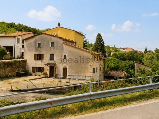 Rustico in vendita a Monte, Sant'ambrogio Di