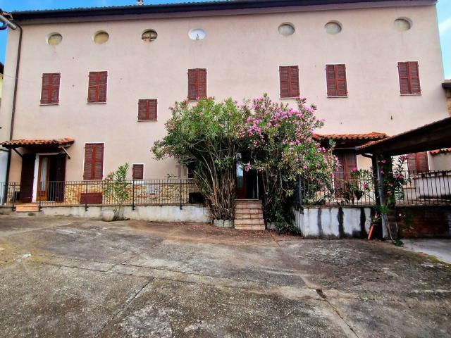 Rustico in vendita a Piemonte, Asti