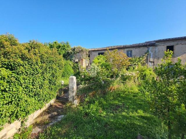 Rustico in vendita a Roccastrada, Toscana