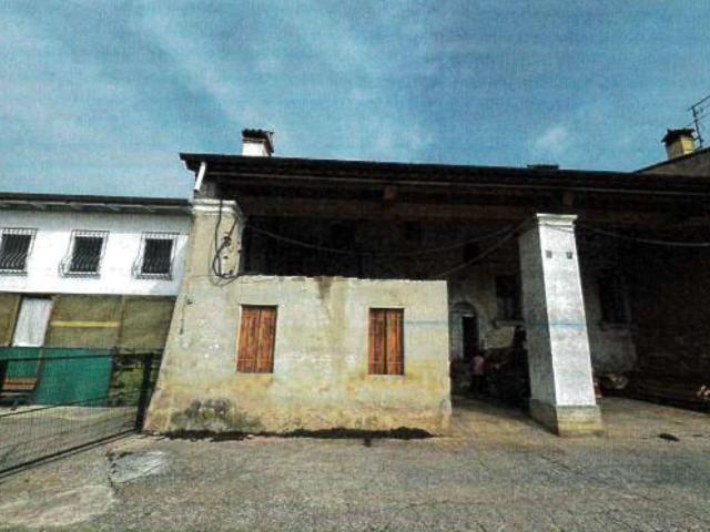 Rustico in vendita a Montecchio Precalcino, Veneto